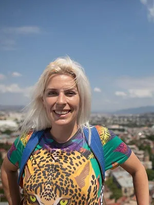 Last Woman on Earth with Sara Pascoe