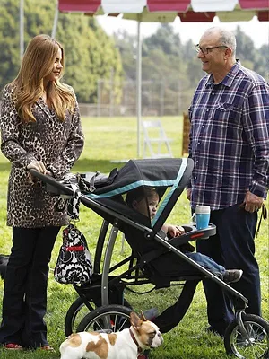 Modern Family S5 E21