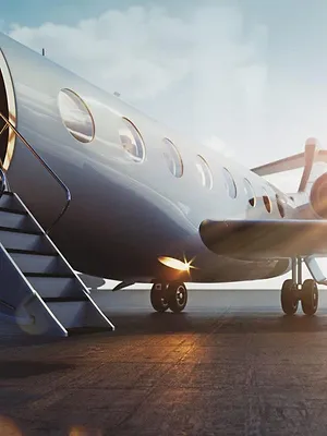 Locaux contre touristes