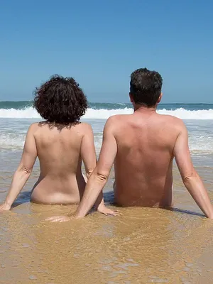 Naturisme : passé de mode ?