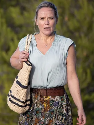 Camping Paradis S12 E3