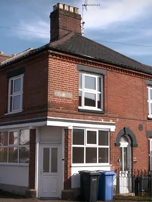 Homes Under the Hammer