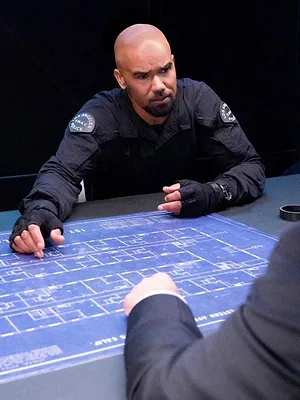 S.W.A.T. *2017 S2 E21