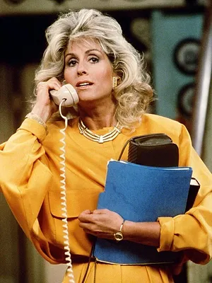 Madame est servie S3 E22