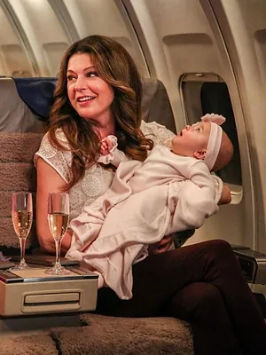 Hot in Cleveland S6 E24