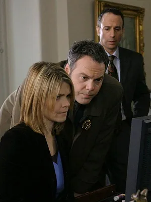 New York Section Criminelle S4 E8