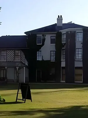 Une maison, une légende