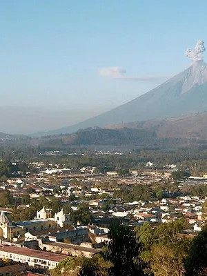Des volcans et des hommes