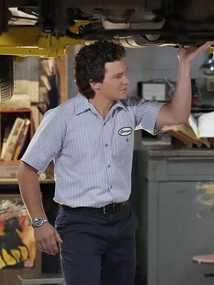 Georgie & Mandy's First Marriage S1 E2