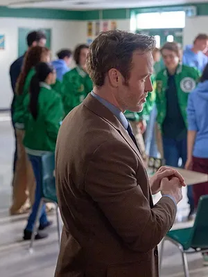 Mistletoe Murders S2 E1