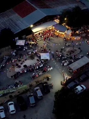 Guinguettes et villages, la France en fête