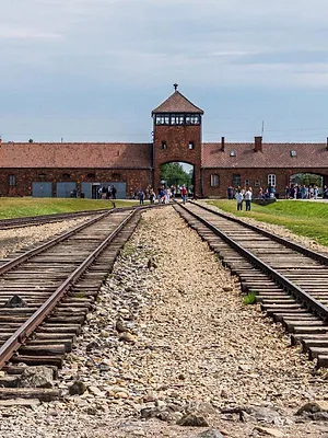 Auschwitz : en mémoire des champions