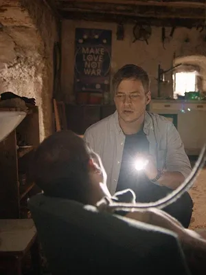 Crossing Lines S3 E9