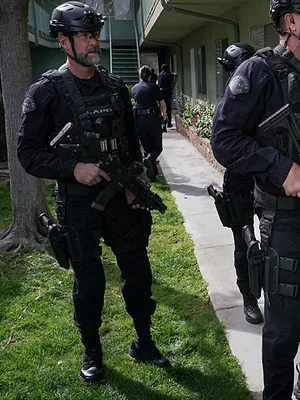 S.W.A.T. S6 E16