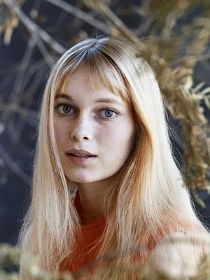 Mia Farrow, en clair-obscur