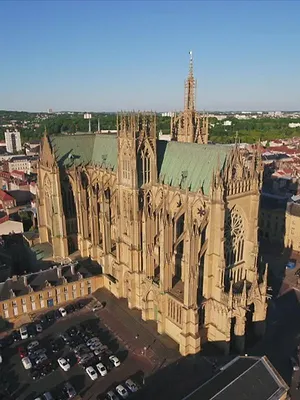 Metz, confidences d'une cathédrale