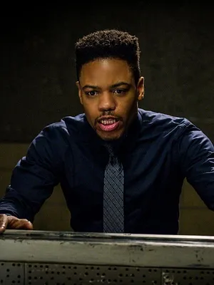 Elementary S6 E12