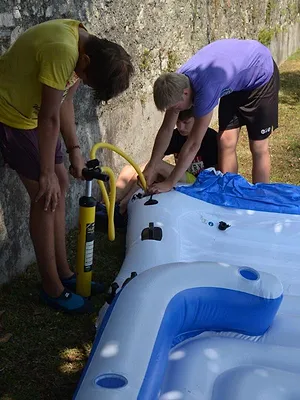 Die Jungs-WG: Sommer. Sonne. Elternfrei.