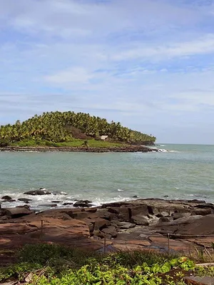 Kourou, des bagnes et des fusées