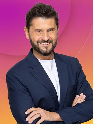 Bonjour ! Avec vous