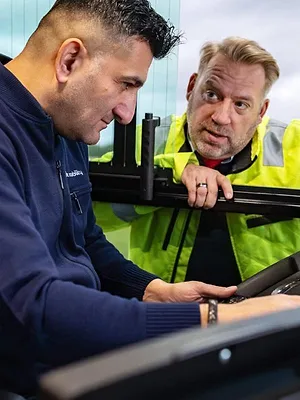 Das fahrende Klassenzimmer - Neuer Job Busfahrer