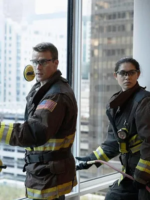 Chicago Fire S8 E9