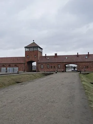 Auf den Schienen des Doppeladlers