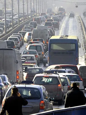 Embouteillages, parkings : dans l'enfer de la route