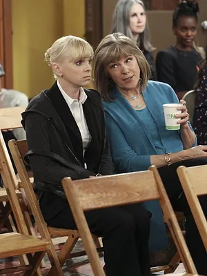 Mom S4 E4