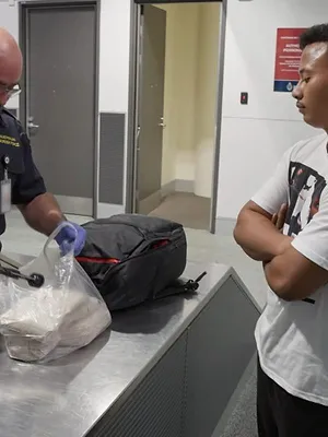 Douanes sous haute surveillance