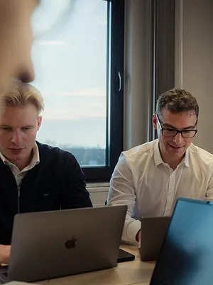 Am Puls mit Sarah Tacke - Mitarbeiter gesucht! Das deutsche Job-Desaster