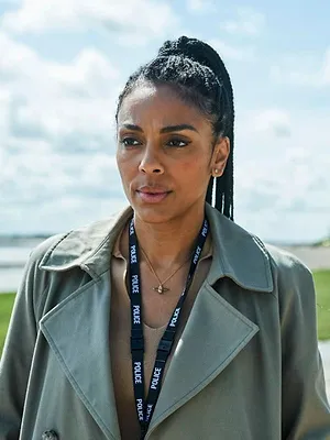 The Bay S5 E3