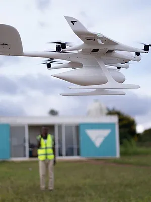 Digitale Kollegen im Einsatz - Wie KI und Robotik unsere Jobs verbessern