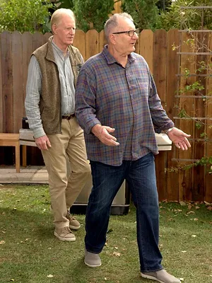 Modern Family S10 E9