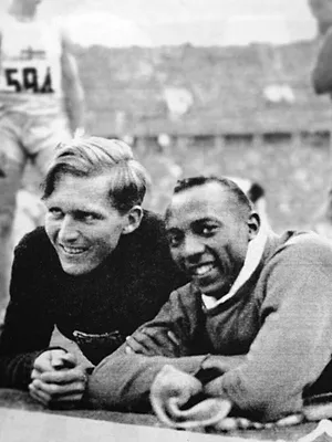 Jesse Owens et Luz Long : le temps d'une étreinte