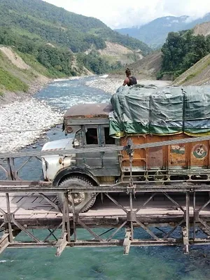 Les routes de l'impossible
