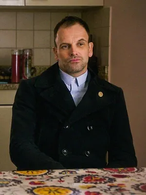 Elementary S6 E15