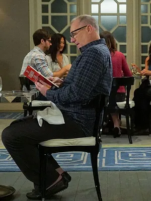 Modern Family S8 E21