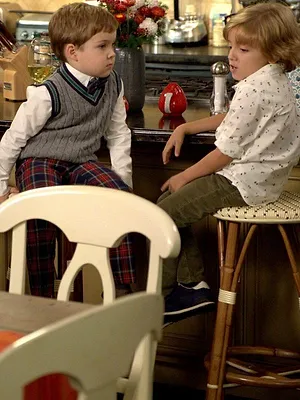 Modern Family S10 E10