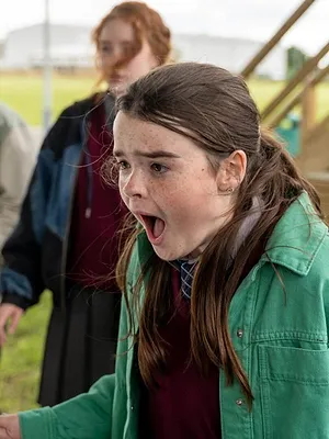 Louise Lives Large S1 E5