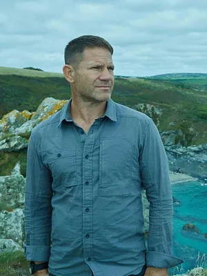 A la rencontre des requins avec Steve Backshall