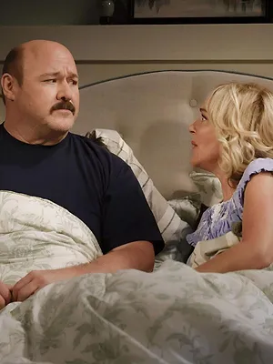 Georgie & Mandy's First Marriage S1 E12