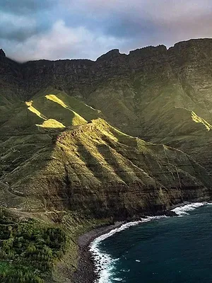 Canaries, les îles-volcans