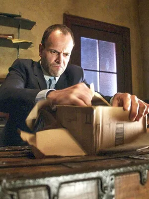 Elementary S5 E24