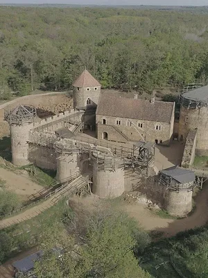 Guédelon : comment construire un château fort
