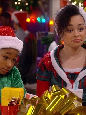Lay Lay dans la place S1 E12