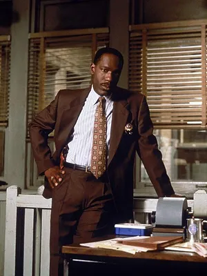 New York Police Blues S4 E15