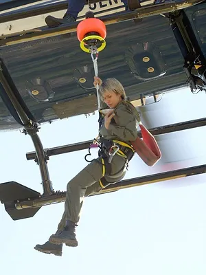 Une femme d'honneur S7 E1