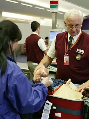 Douanes sous haute surveillance