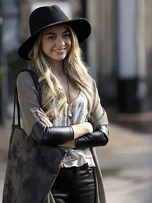 Modern Family S6 E21